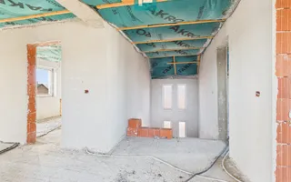 Proprietate impresionantă în Nădab - Poză 36