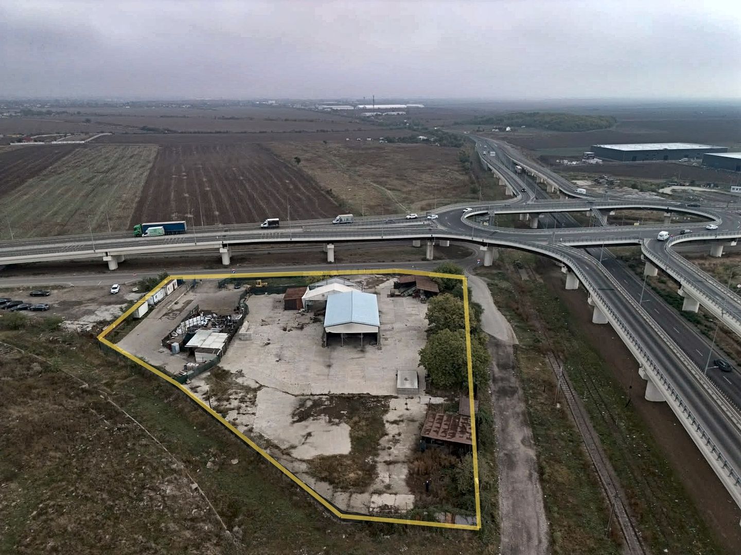 Teren intravilan de vanzare 7025 mp, potential industrial si comercial - Poză 3