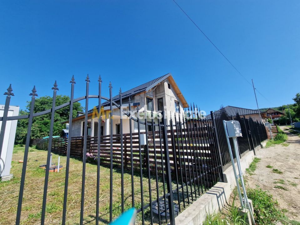 Teren  intravilan intrare Calinesti! - Poză 3