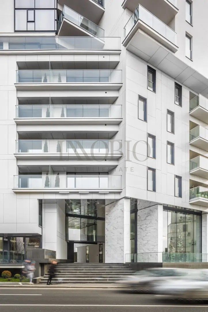 One Herastrau Park - Poză 2