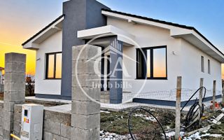Casă de vânzare cu 4 camere in cartierul Bălcescu, Oradea - Poză 2