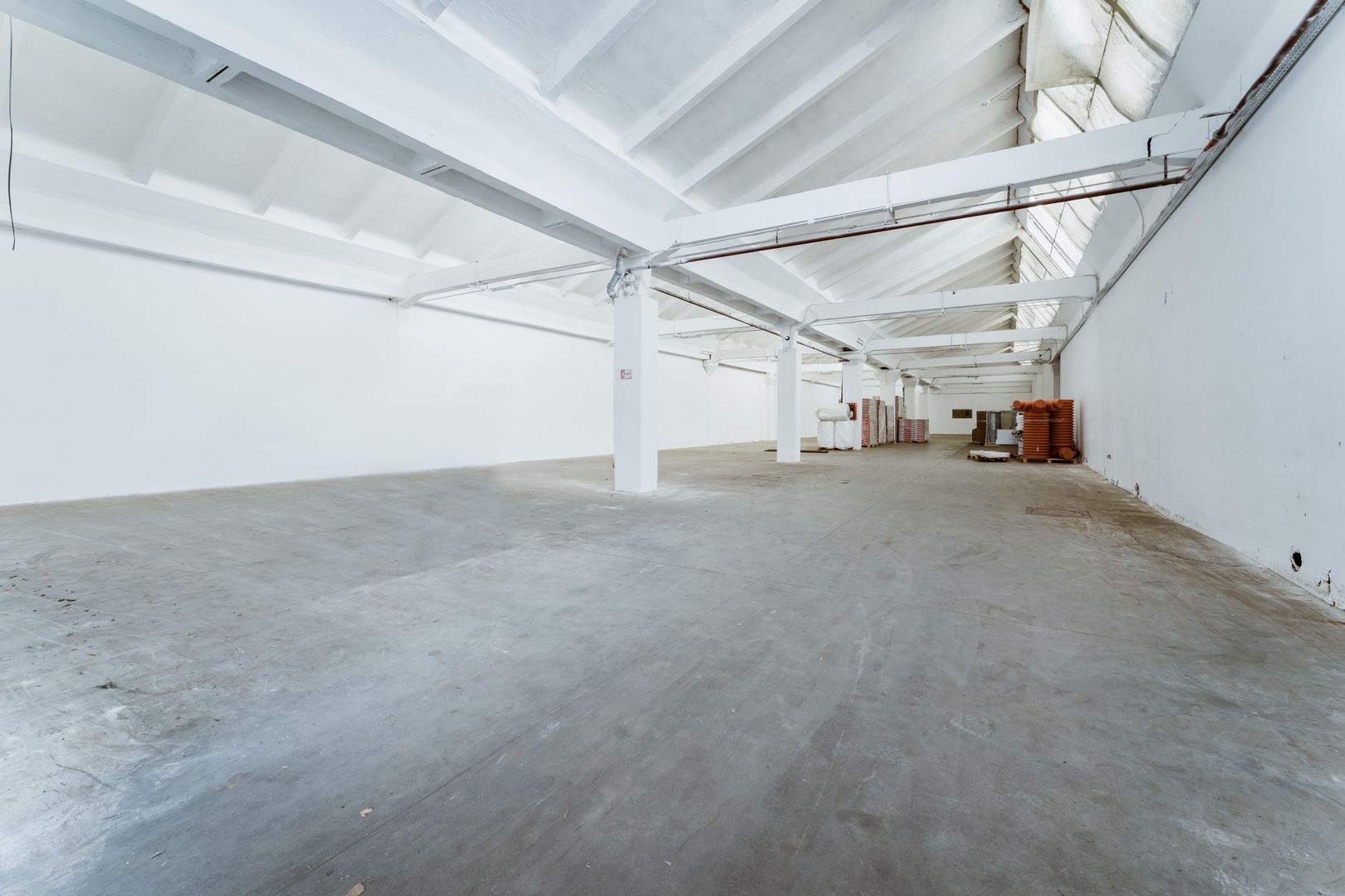 Hală cu suprafața de 805mp Arad - Poză 1