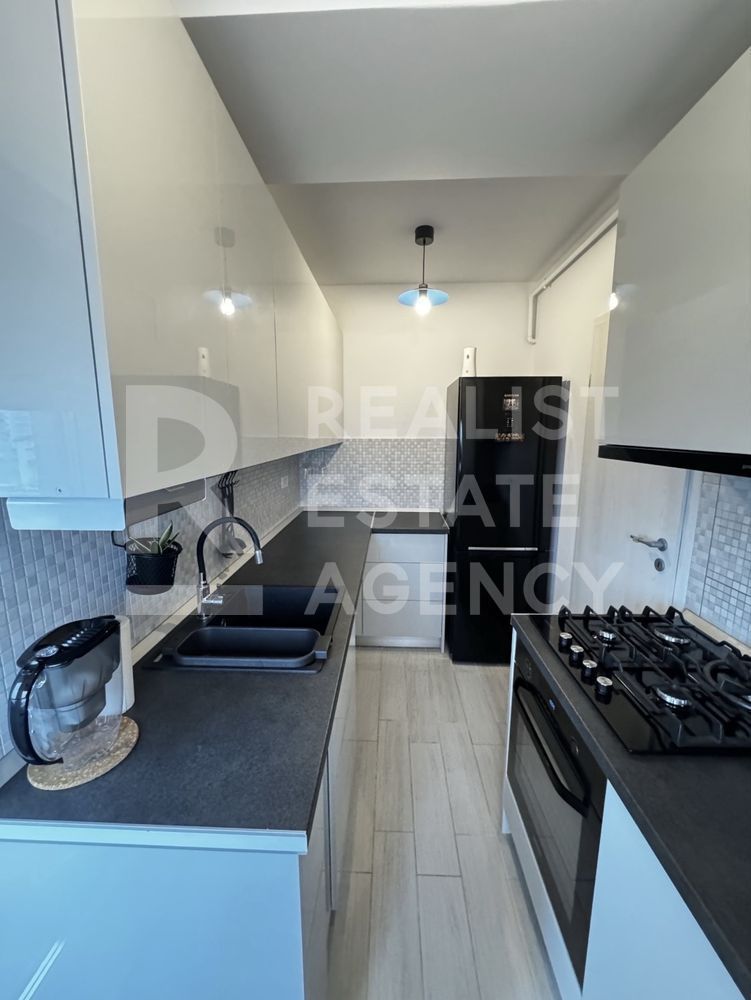 Vânzare, apartament 2 camere, zona Titan - Poză 4