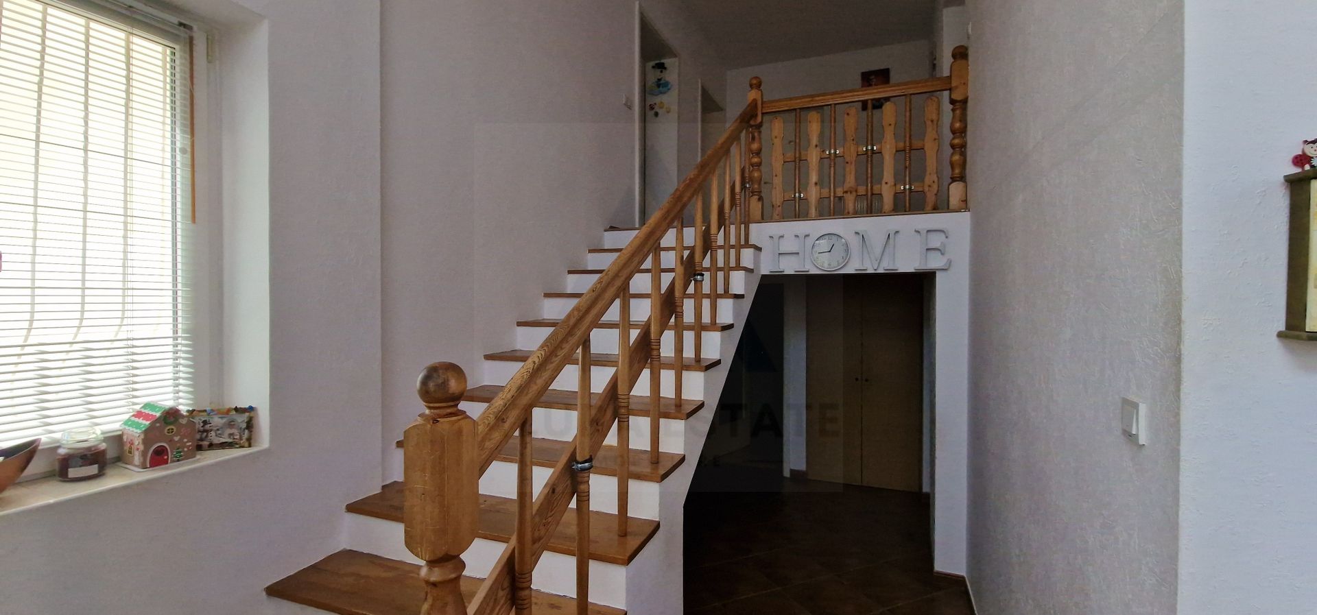 Casa individuala, 195 mp utili+ 500 mp curte, Sura Mica - Poză 14
