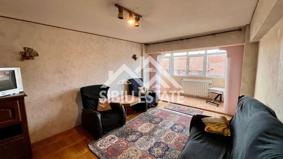 Apartament 4 camere spațios Sibiu zona Gara Mare Abatorului - Poză 1