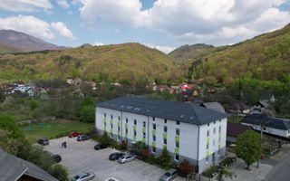 Apartament 3 camere NOU! Zona foarte liniștită! - Poză 1
