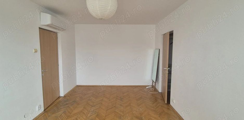 Apartament 3 camere nemobilat, Dristor - Poză 2