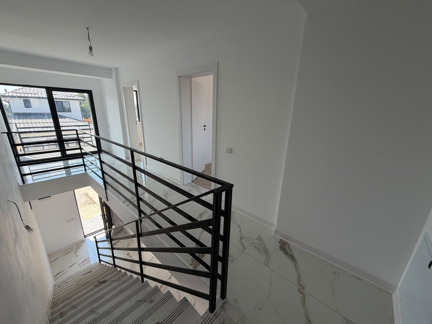 CASA INDIVIDUALA- TEREN 320 MP, MUTARE IMEDIATA, PARCARE, COMIS 0% - Poză 4