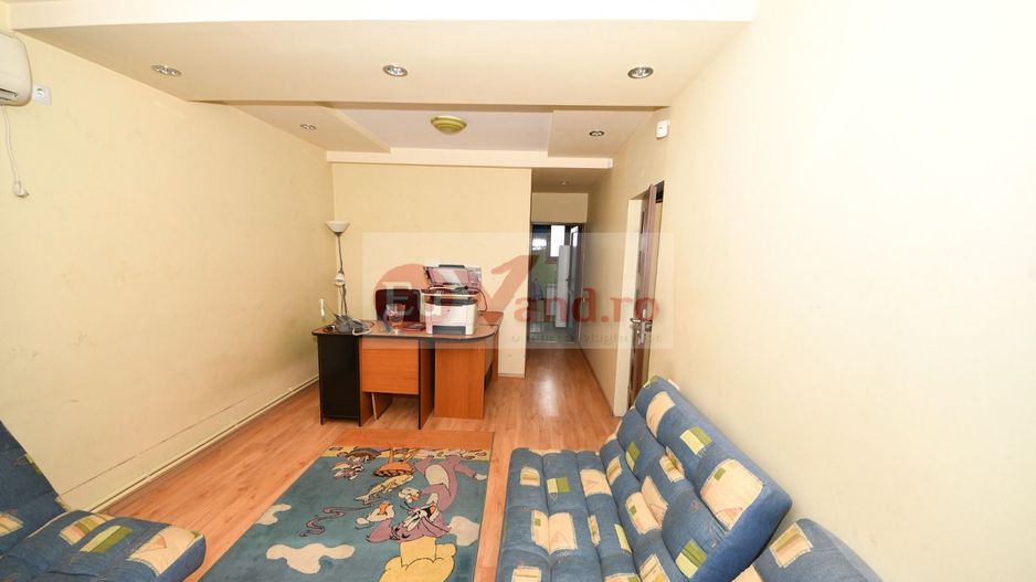 Vila spatioasa, pretabil pentru locuit/clinica, zona Micro 17 – Galati - Poză 48