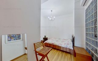 Blvd. Balcescu langa metrou Universitate, 4 camere, terasa de 50mp, 3 bai - Poză 26