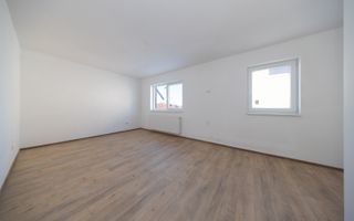 Casă modernă cu curte privată, aproape de Brașov – Cartierul Izvor - Poză 12
