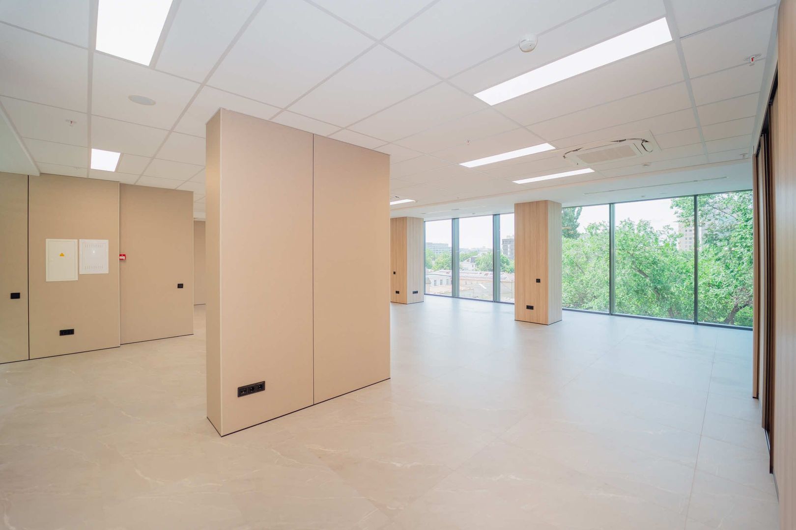 Spațiu Comercial de Închiriat – 168,2 m² | Business Center Premium | Chișinău, Centru | Bulevardul Ștefan cel Mare și Sfânt 115/1 - Poză 5