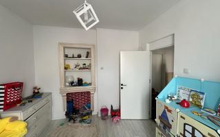 JUMATATE DE VILA  INTERBELICA- CURTE PROPRIE- ROND ALBA IULIA-DECEBAL - Poză 2