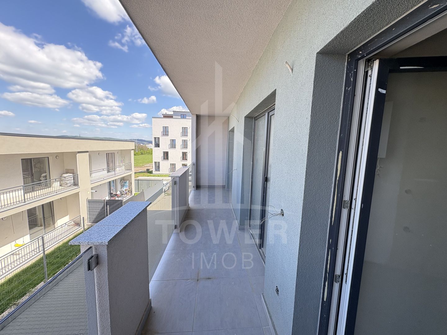 Apartament 3 camere la alb, bloc nou cu parcare și terasă – Str. Ogorului - Poză 6