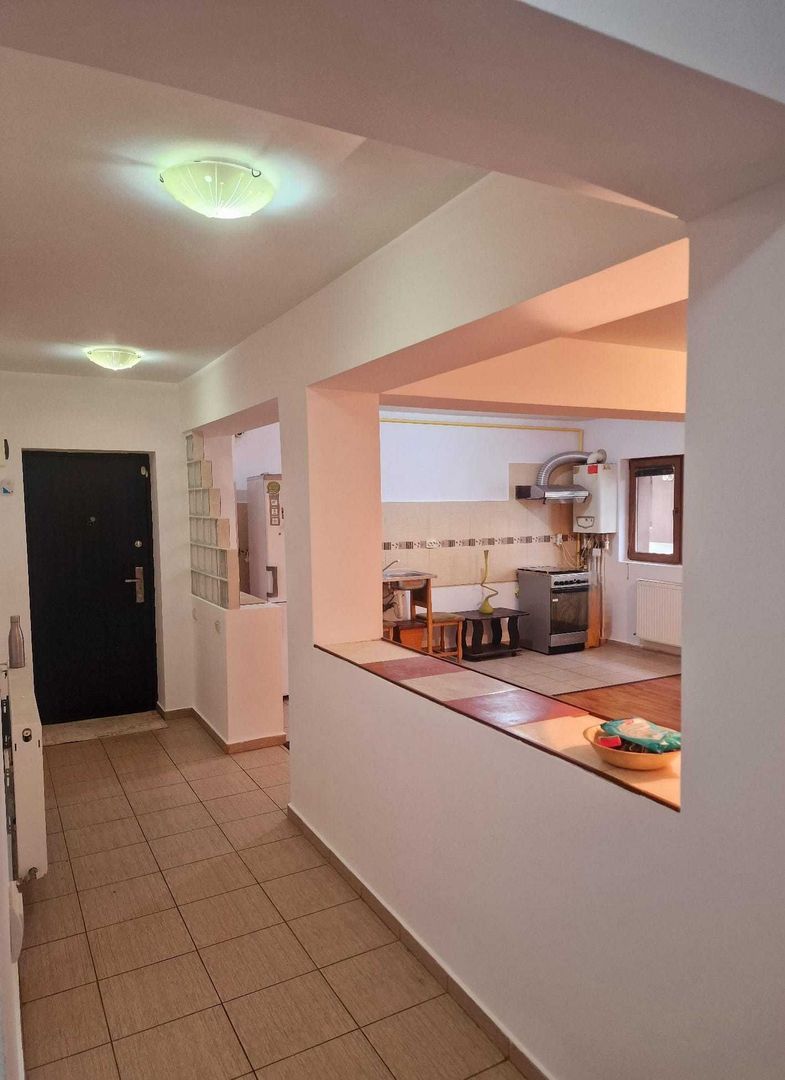 Apartament 3 camere de vanzare Drumul taberei - Poză 3