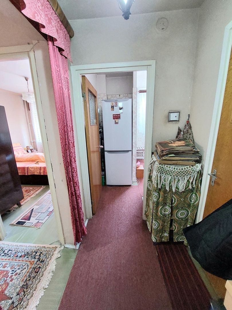 Apartament 2 camere necesita renovare Romancierilor, Drumul Taberei - Poză 3