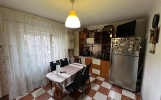 Apartament cu 4 camere in zona Parc Sebastian-Centrala Proprie - Poză 7