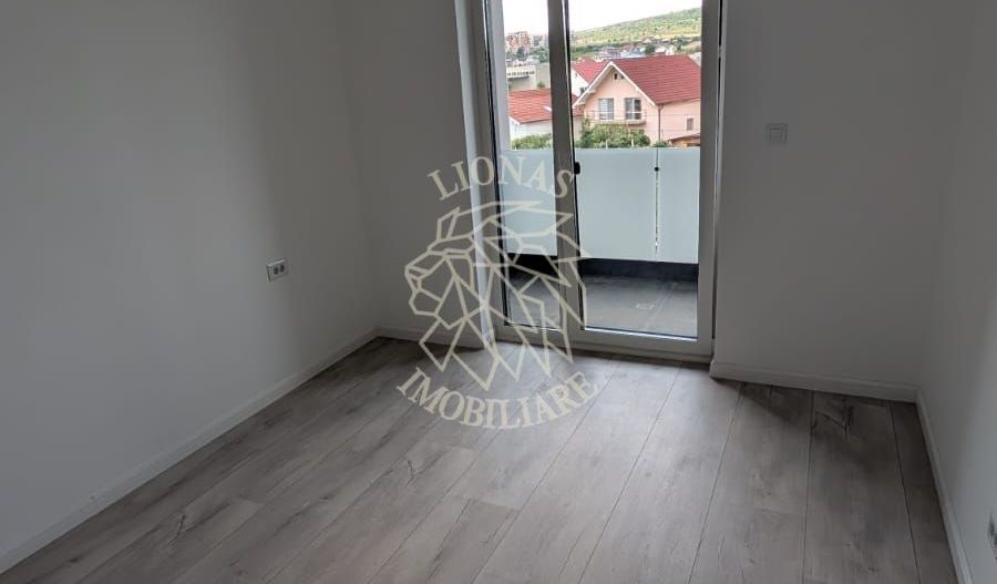 Apartament Nou 4 camere 87 mp+balcon-etaj 2-Calea Moldovei - Poză 7