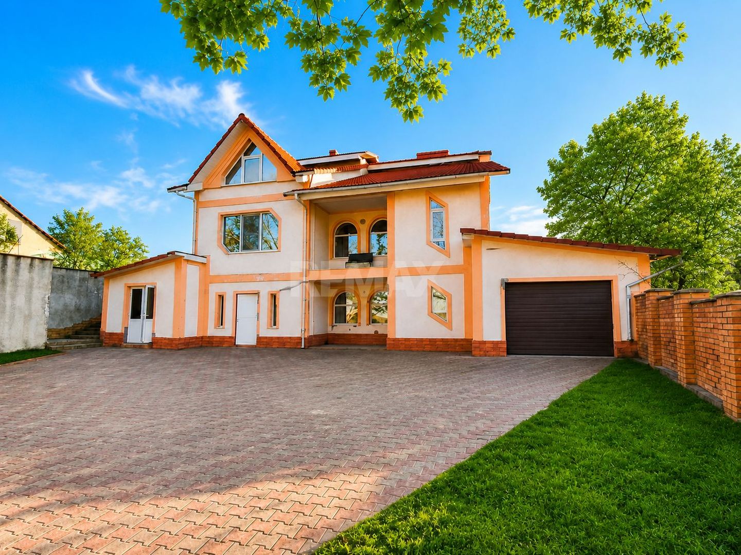 Casă spațioasă cu 2 niveluri | 273 m² Suprafață Totală | 12 ari | 3 dormitoare + living | Anenii Noi – Ruseni - Poză 1