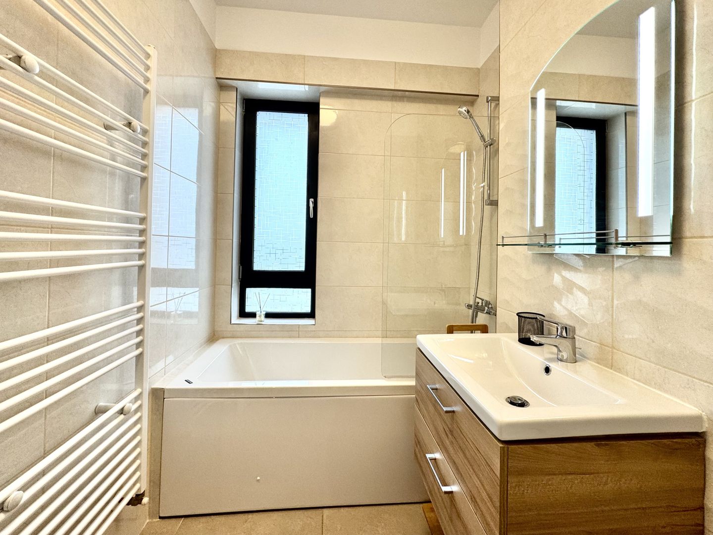 Apartament cu 2 camere, cochet si primitor,  zona Lipovei- Lidl - Poză 18