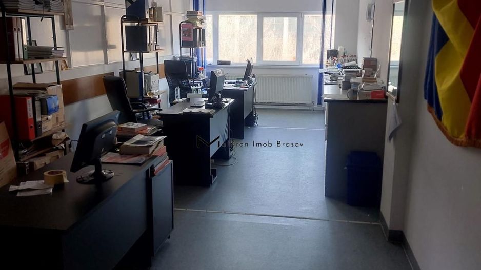 Spatiu de productie 11066 mp Noua si birouri 1200 mp - Poză 7