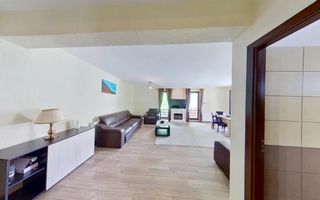 Casa ta de vacanta, imbratisata de natura,3 terase, parcare, Poiana Brasov - Poză 15