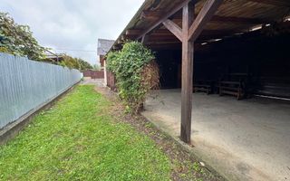 Casa + Spațiu comercial de vânzare în Onesti - Poză 20