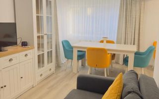 Apartament in vila l decomandat l la cheie l parcare l Cometei - Poză 1