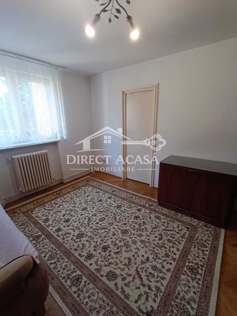 Apartament 2 camere cu garaj Aleea Savinesti - Poză 1