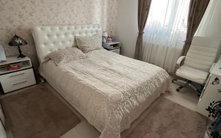 Apartament 3 camere decomandat et 1/4 2 bai loc de parcare inclus in pret - Poză 4