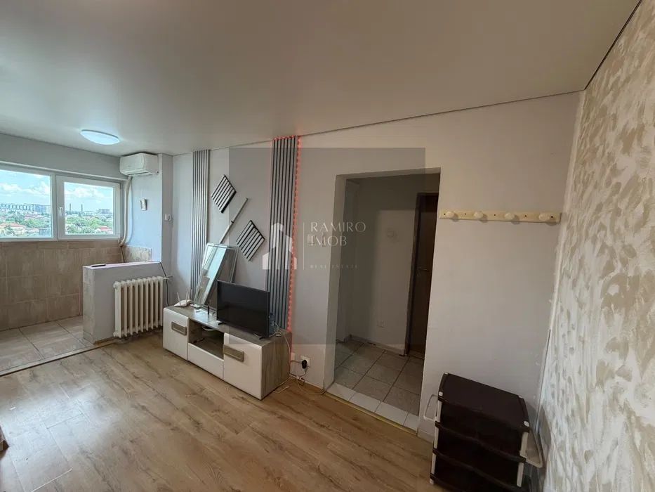 Apartament 2 camere decomandat/7 minute/metrou  Aparatorii Patriei - Poză 1