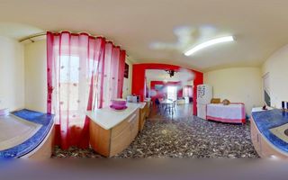 Camin primitor pe compozitie particulara, curte individuala - Poză 9