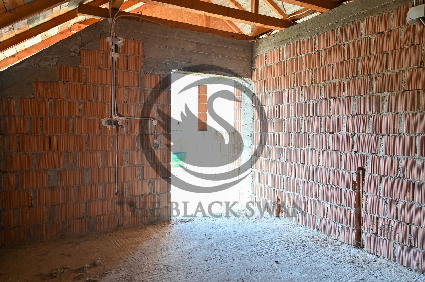 Casa la rosu de vanzare | Iordacheanu - Valea Cucului | Comision 0% - Poză 9