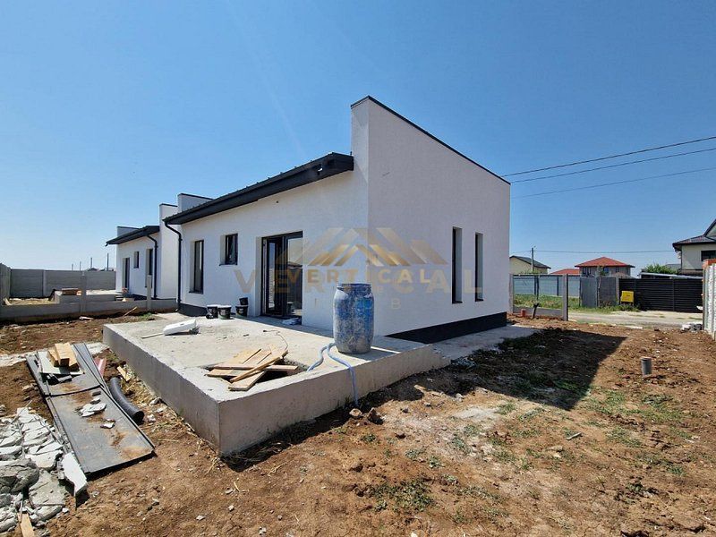 Casa individuala cu 3 camere in comuna Berceni - Poză 9