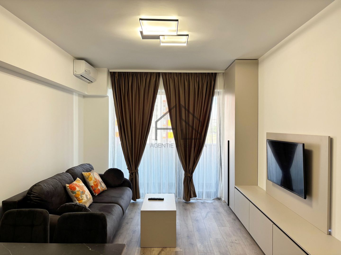 De închiriat | Apartament 2 camere | Bloc nou | Loc de parcare - Poză 2
