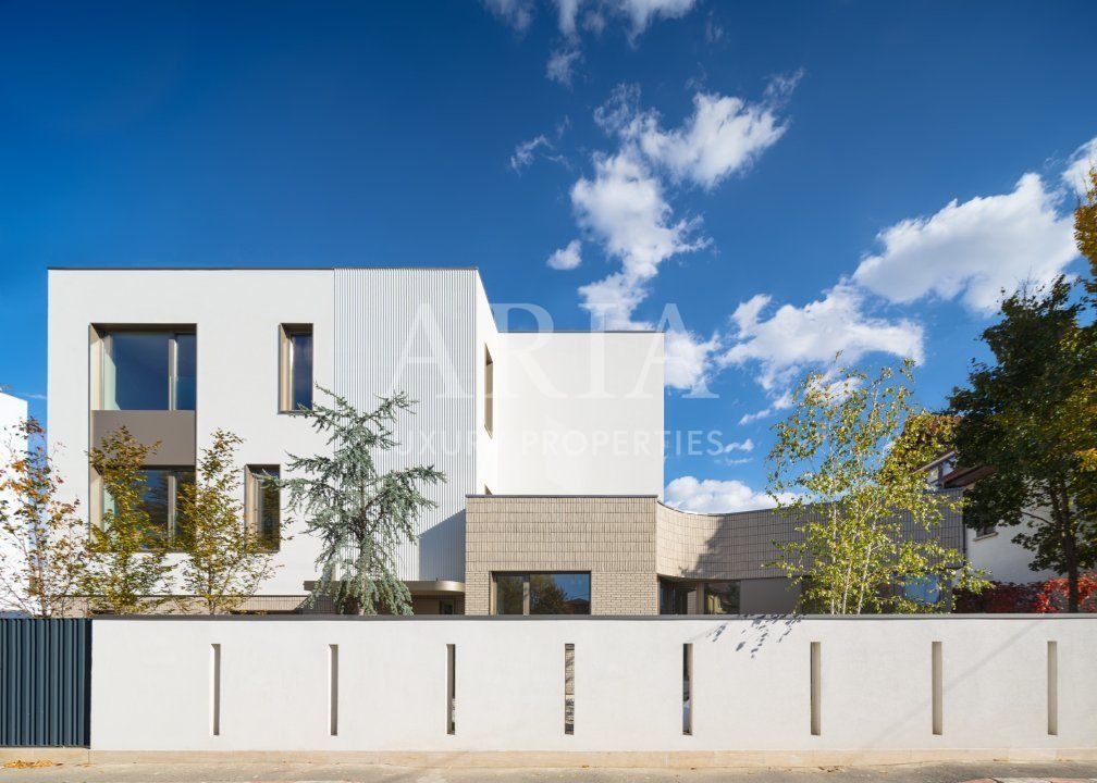 MODERN VILLA - LUXURY GATED COMMUNITY - Poză 4