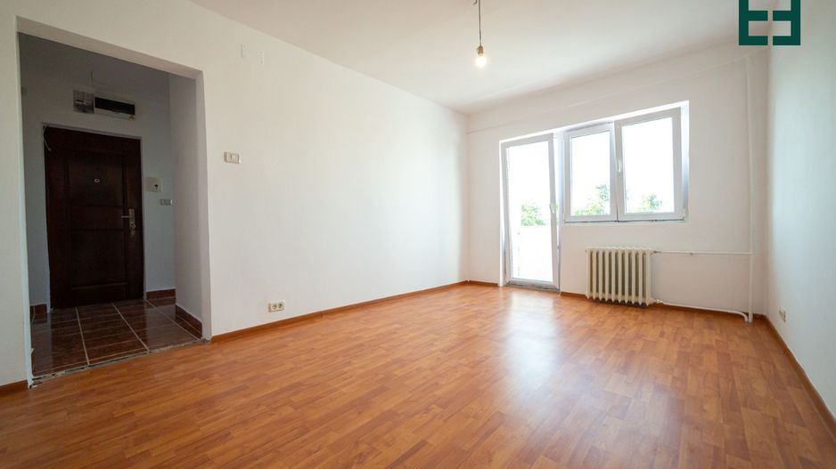 Apartament cu 3 camere etajul 4 - Cartierul A. Vlaicu - Arad - Poză 1