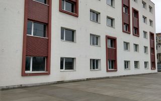 Camin de nefamilisti 98 camere Ploiesti Mihai Bravu - renovat - mobilat - utilat - Poză 1