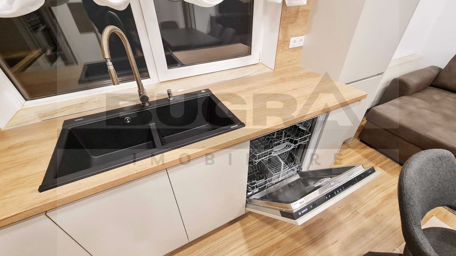 Apartament de 4 camere, modern, 90mp, garaj, zona Observatorului - Poză 3