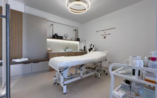 Spațiu comercial de vânzare – 247 mp utili, împărțiți în 2 unități - Poză 9