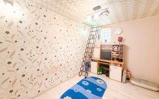 Casă de vânzare 2 camere  Mansarda + Pivnița - Belvedere - Poză 4