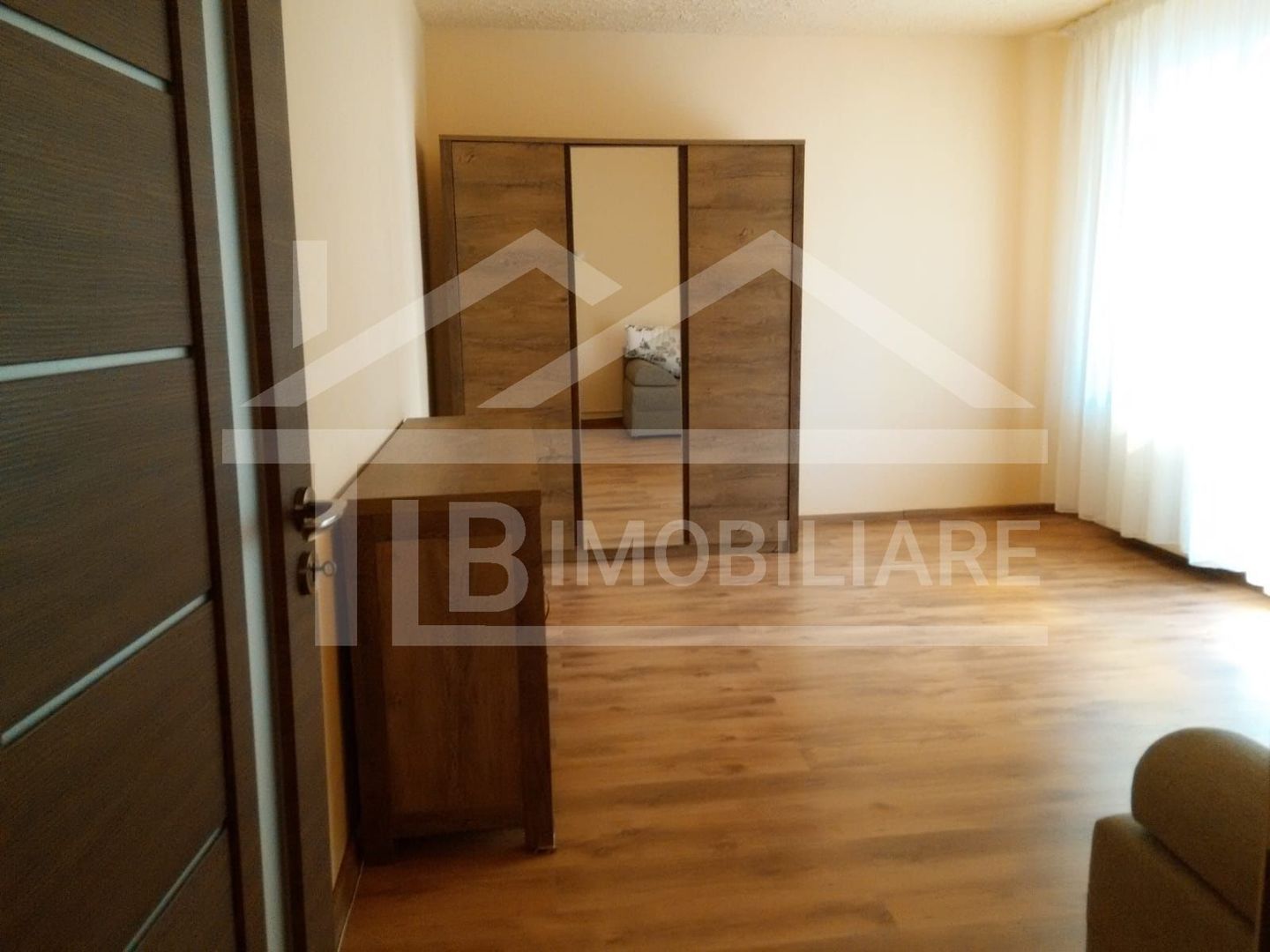 Apartament cu 2 camere, 60mp, Zona E.On - Poză 2