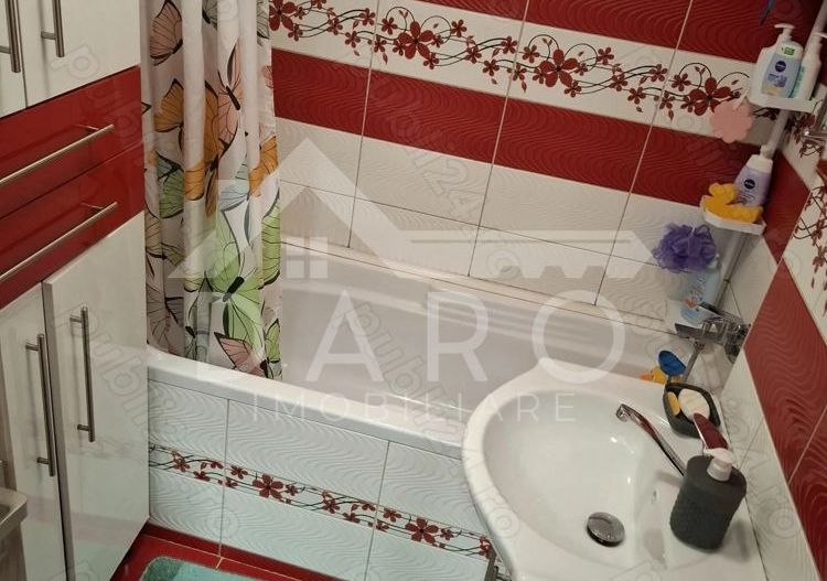 Vand apartament 2 camere parter ridicat ,zona Fortuna - Poză 3