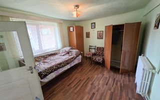 Casă veche cu 3 camere, 259 mp teren, la asfalt, zona Prefectura - Poză 7