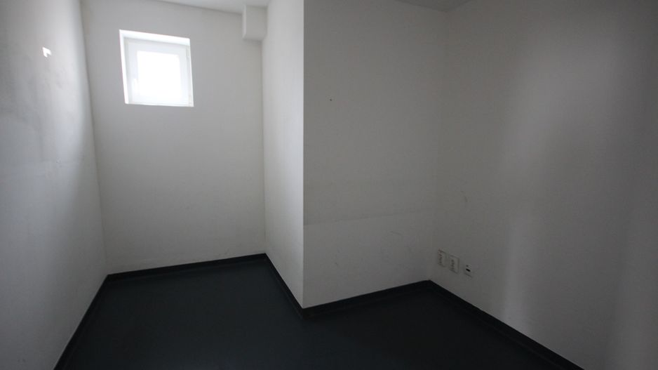 Cladire de birouri, SAD, parcare prorpie, clinica medicala - Poză 22