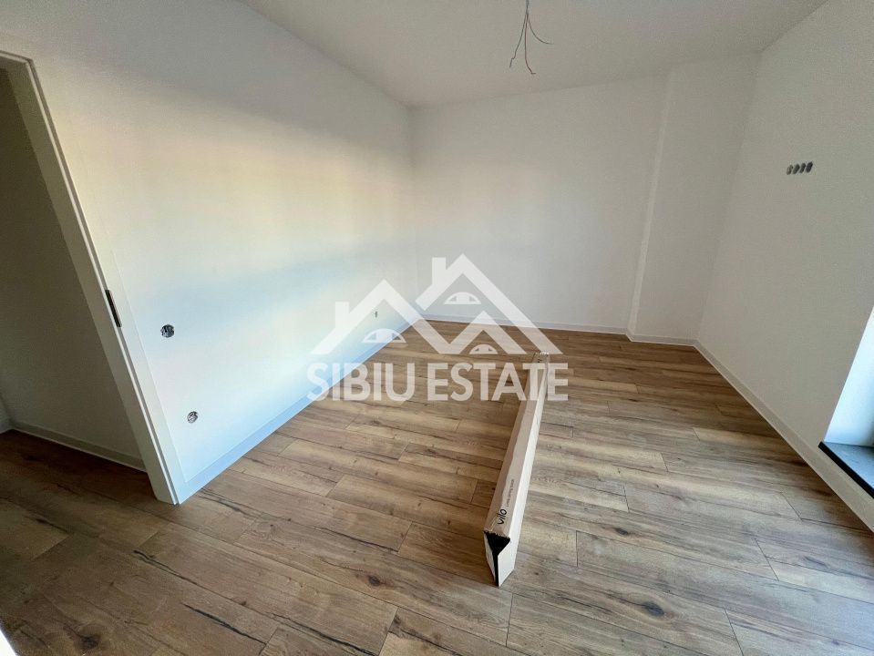 Apartament 3 camere de vânzare, Doamna Stanca, Sibiu, Etaj 2 - Poză 2