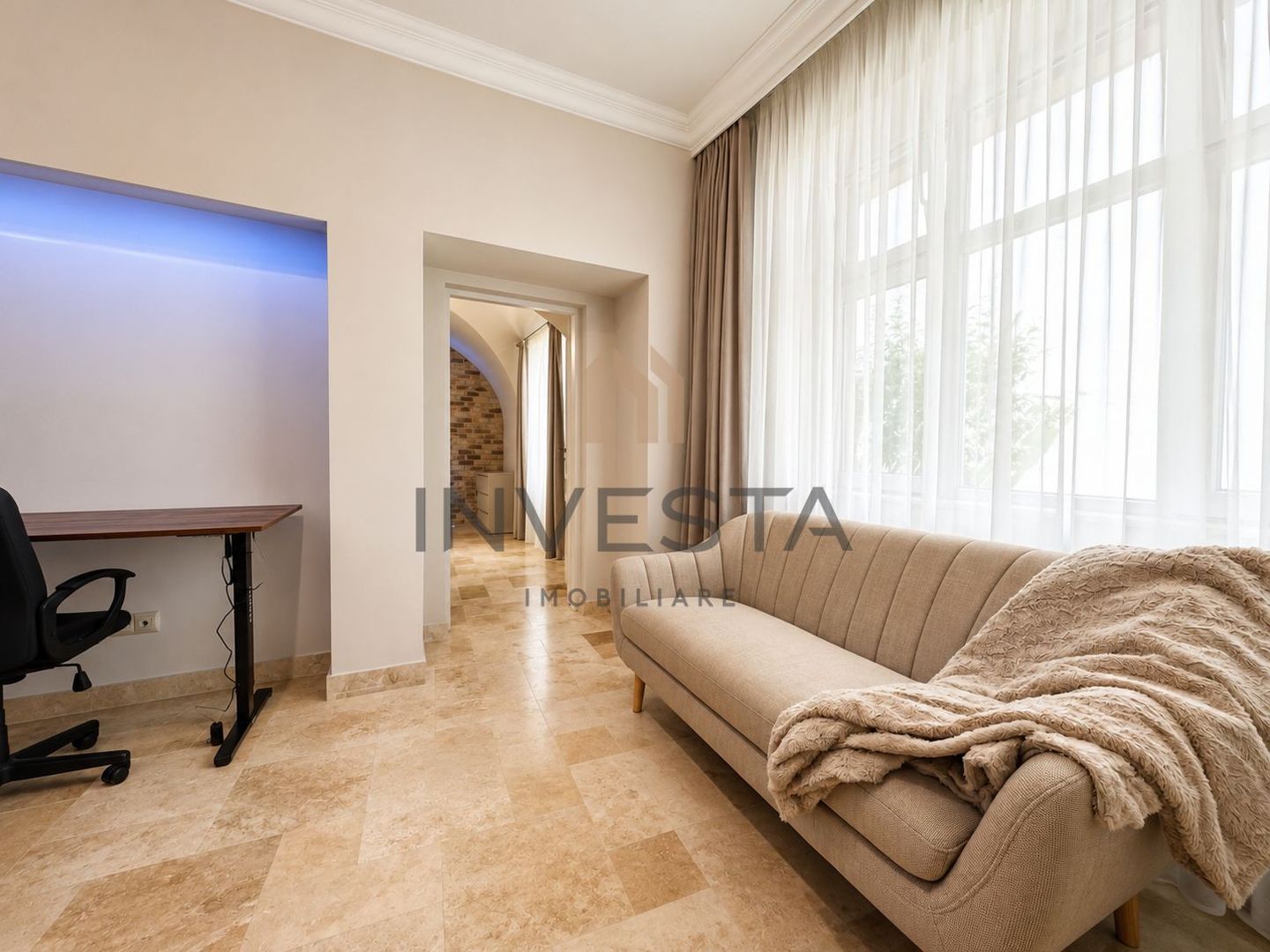 Apartament cu 2 camere de inchiriat la 2 minute de Piata Unirii! - Poză 2