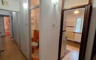 Apartament 3 camere DECOMANDAT etaj 2/4 de vanzare zona Lapus Arges - Poză 4