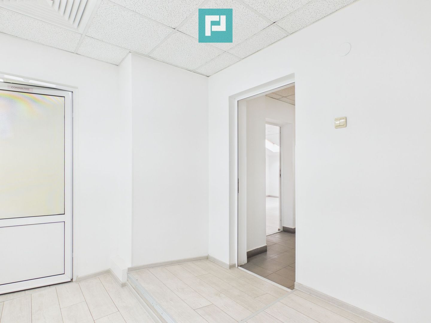 Spațiu de birouri Premium de închiriat - 77 mp - Poză 2
