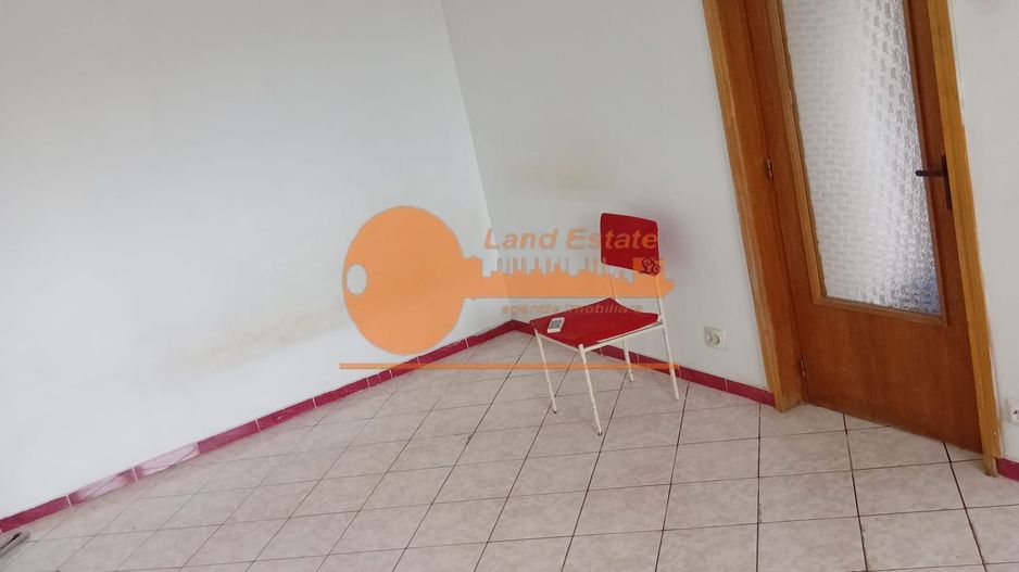 Apartament 2 camere - 55 mp - 800 m metrou Crangasi - Poză 1